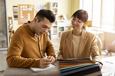 Symbolbild f&uuml;r Sprachunterricht, tippen oder klicken, um zur Startseite zu gelangen